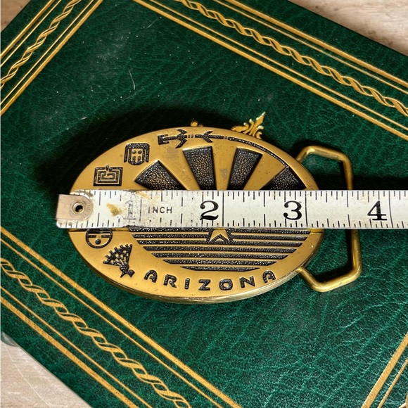 Vintage Solid Brass Arizona Collectable Belt Buckle. Artist Signed! - Picture 5 of 5